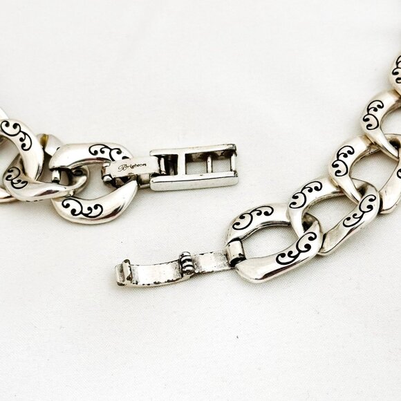 Vintage Brighton Silver Tone Interlocking Etched Scroll Necklace w/Heart Tin - Picture 6 of 10